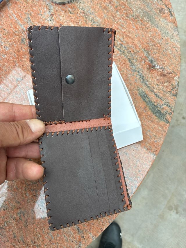 Cartera de piel auténtica con diseño