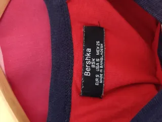 Camiseta Bershka Crop Retro Y2K Talla S