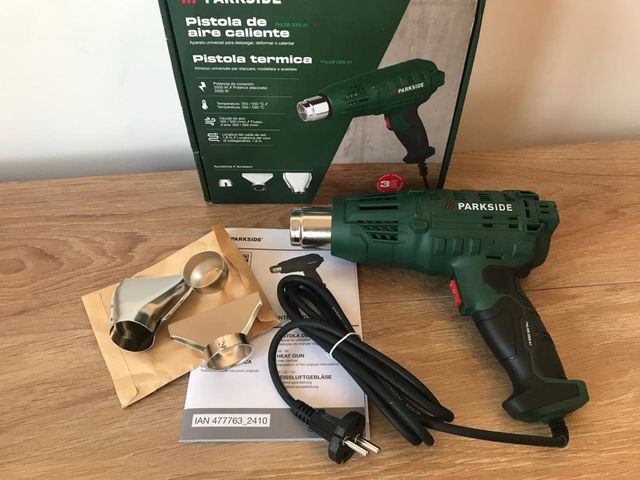 Parafusadeira de percussão e pistola de ar quente
