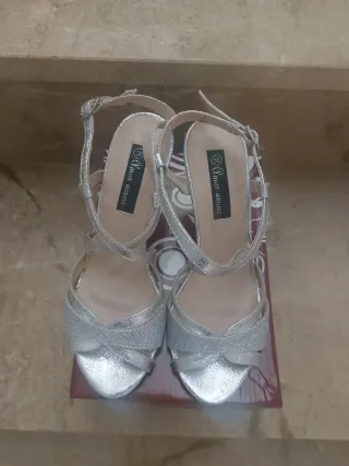 Zapatos de salón plateados talla 36