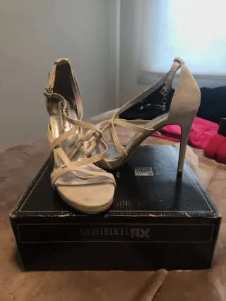 Sandalias tacón alto plateadas T.41