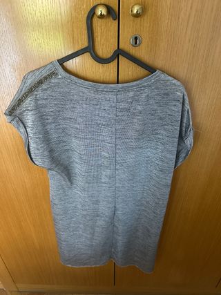 Camiseta gris Stradivarius Talla M