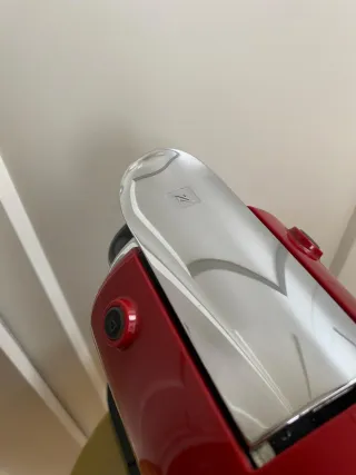 Cafetera Nespresso Krups Roja