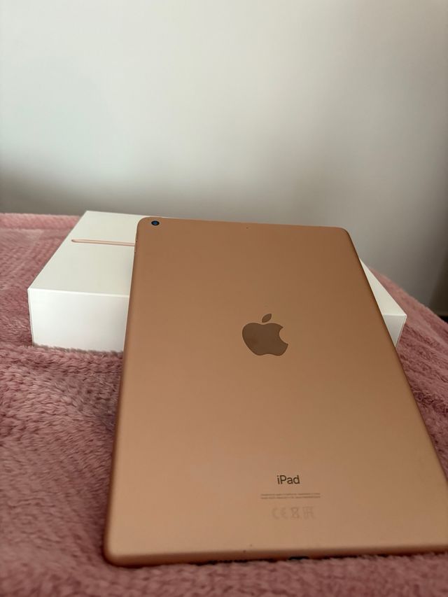 iPad 8ª Gen 10.2 + Funda + Teclado
