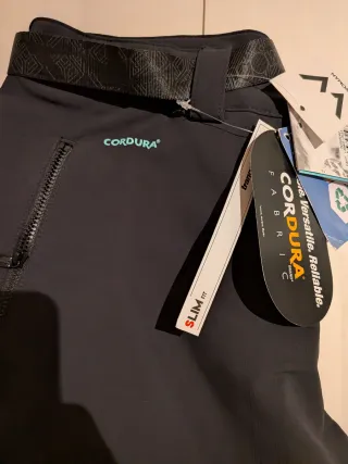 Pantalón trekking negro