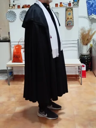 Capa Española Negra y Roja Talla Única