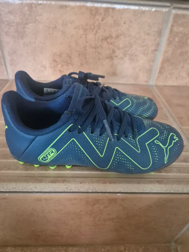 Botas de fútbol Puma niño azul/verde