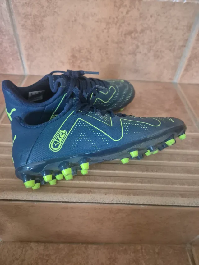 Botas de fútbol Puma niño azul/verde