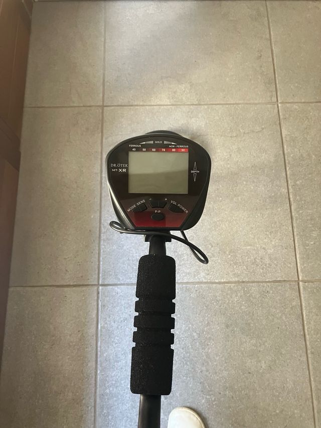Detector de metales DR.OTEK