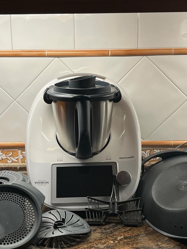 Thermomix con accesorios