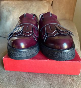 Mocasines Wonders burdeos piel. Talla 38