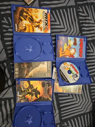 Lote 5 Carátulas Juegos PS2 y Algunos Manuales