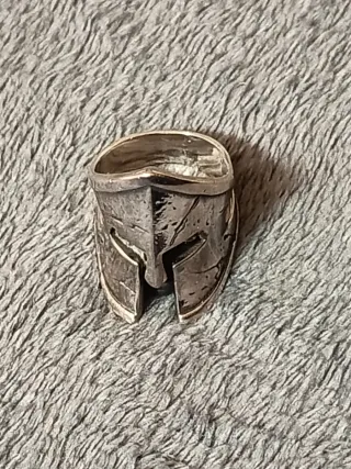 Anillo Plata Ley Casco Guerrero