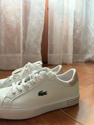 Zapatillas Lacoste Blancas y Rosas