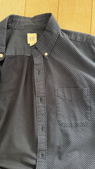 Camisa Gap lunares azul y blanco