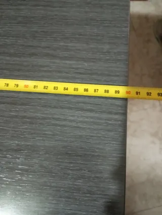 Mesa de salón extensible gris madera