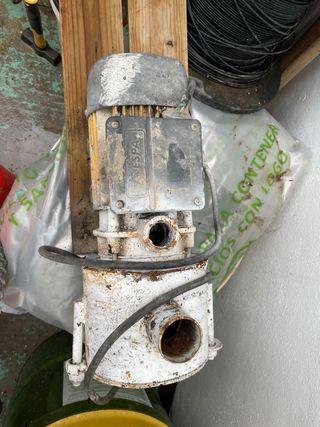 Exprimidor de uvas o aceitunas regalo triturador