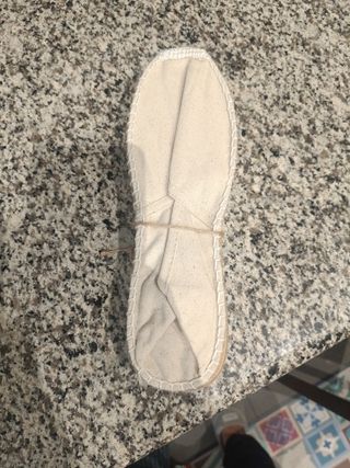 Alpargatas blancas hechas en España Talla 39.