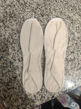 Alpargatas blancas hechas en España Talla 39.