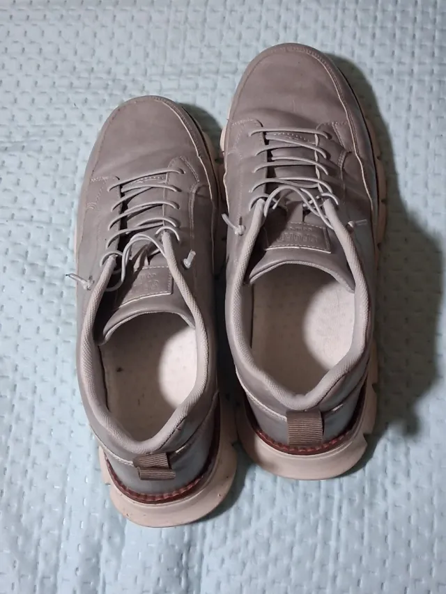 Zapatillas zapato grises