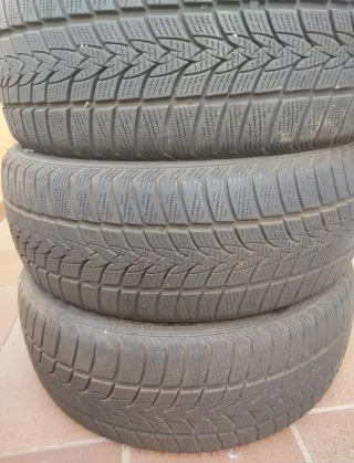 Neumáticos de invierno como nuevos 205/55R16