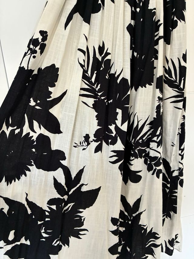 Vestido largo estampado floral.