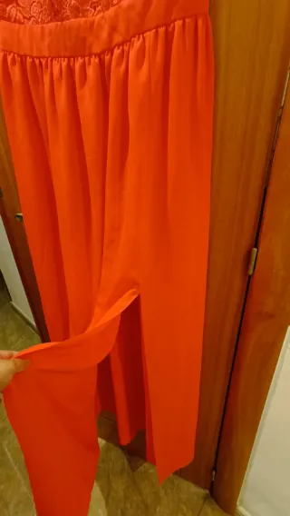 Vestido largo encaje coral