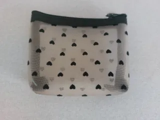 Monedero Malla Corazones Negro