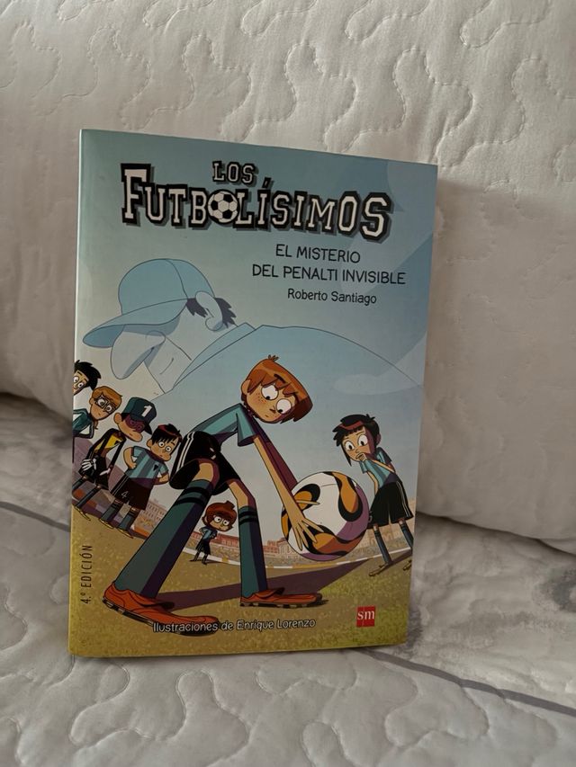 8 libros futbolísimos. 7€ cada uno