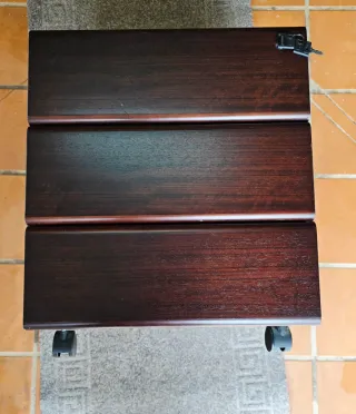 Cajonera de escritorio de madera