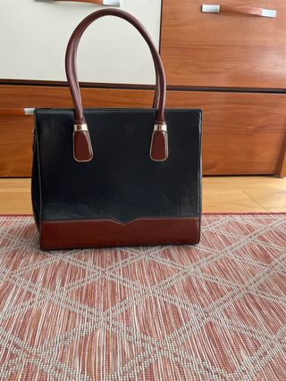 Bolso grande negro y marrón