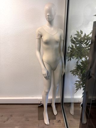 Maniquí Femenino Blanco Cuerpo Completo