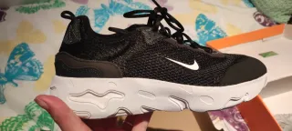 Nike React Live Negro Blanco