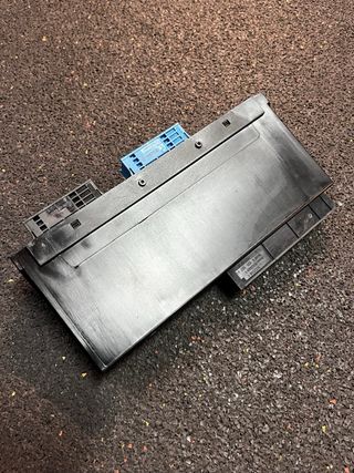 Módulo Confort BMW Serie 3 E90 E91 E92 E93