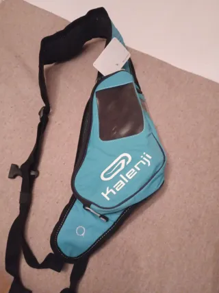 Bolsa deporte Kalenji con cargador