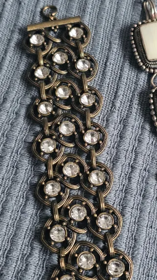 Bonito set de 2 pulseras plateadas