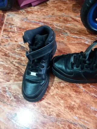 Nike Air Force 1 High Negras