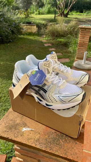 Asics Gel-Kayano 14 Plata/Blanco