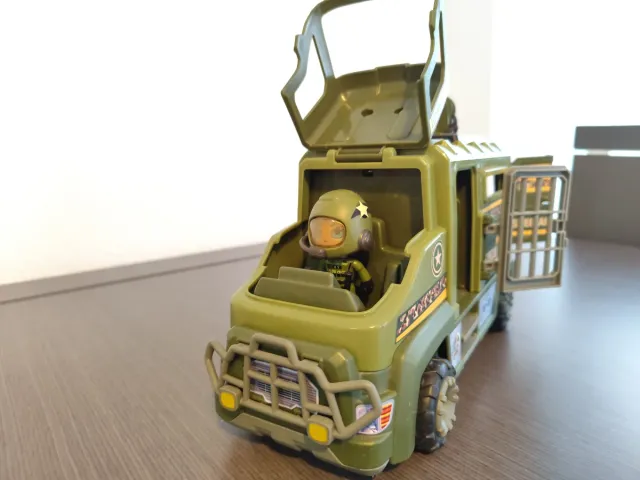 Furgón Militar Pinypon Action