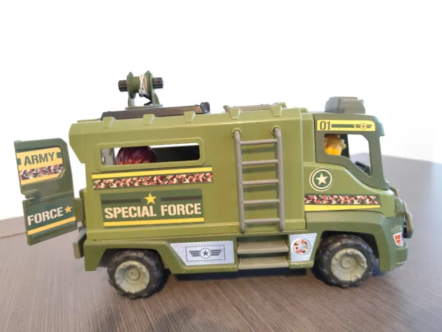 Furgón Militar Pinypon Action