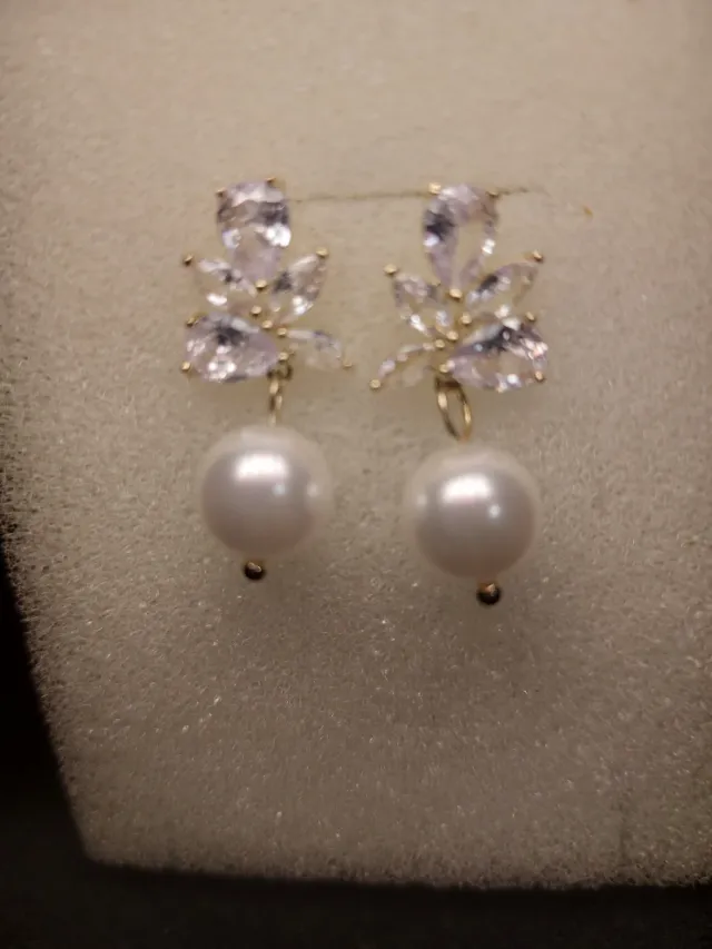 Pendientes de fiesta perlas y circonitas cúbicas