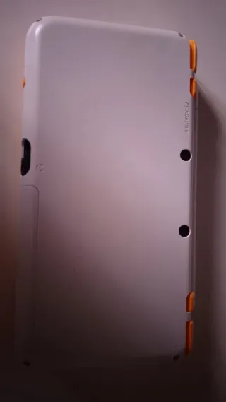 Nintendo New 2ds XL Naranja/Blanco