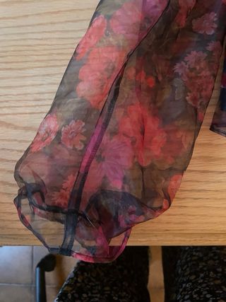 Zara Top floral transparente Talla S