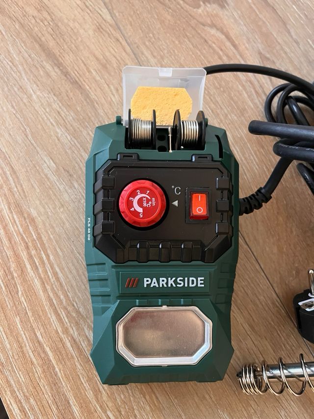 Stazione di saldatura regolabile