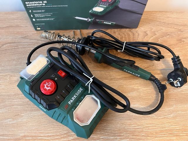 Stazione di saldatura regolabile