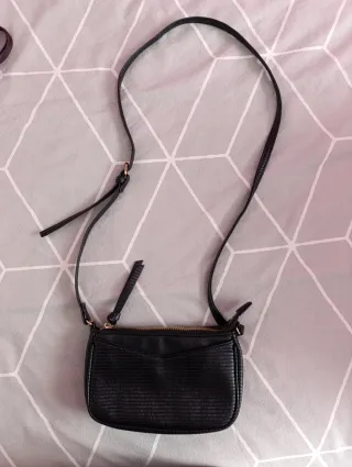Bolso negro bandolera