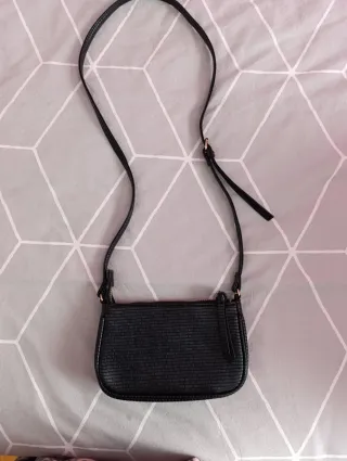 Bolso negro bandolera