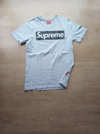 Camiseta Supreme Gris Logo Box