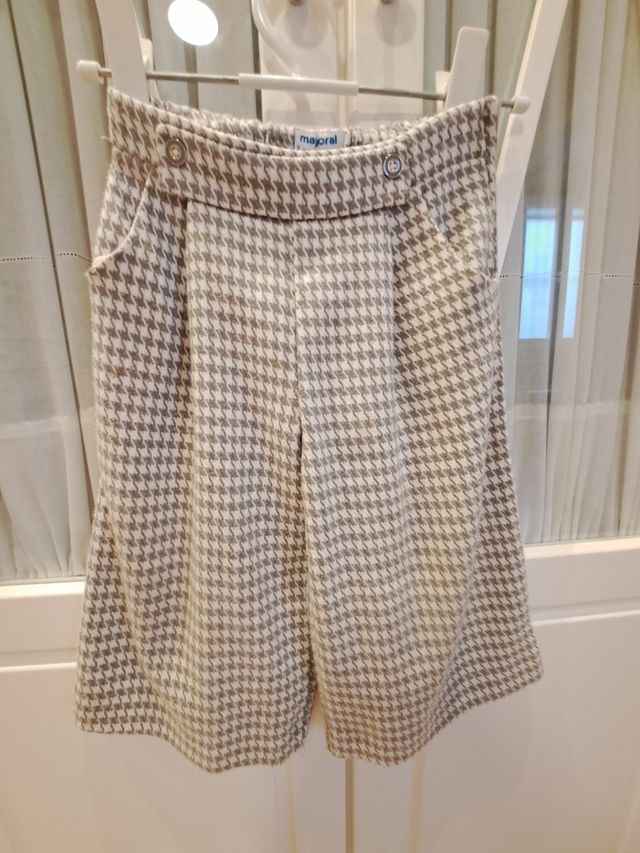 Lore Ropa invierno niña T7-8, 4 prendas