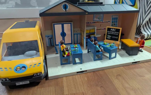 Playmobil Colegio y Autobús